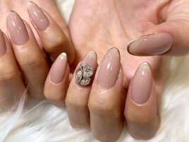 ピンクゴールドラインで上品に♪