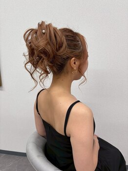 ミカヅキ 赤坂/カールアップ盛りヘアセット!