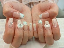 自爪が長い場合は、ロング料金がかかることもございます。