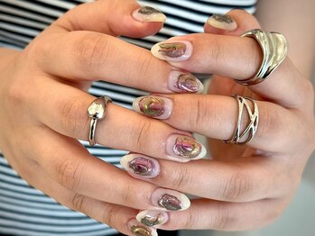 ヌル ネイル 堀江(NURU NAIL HORIE)/人気のミラーニュアンスネイル☆