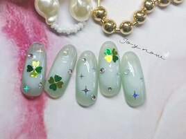 クローバーネイル
