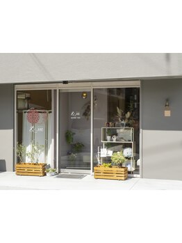 駅から徒歩５分のサロン