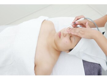 ポーラ エステインmona店(POLA)/毛穴の吸引(機器)