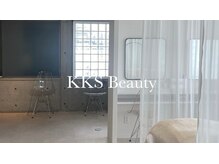 ケーケーエスビューティー(KKS Beauty)の雰囲気（ゆったりお化粧台をご利用いただけます(*^^*)）