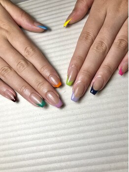 ハチニーキューネイルアトリエ(829 Nail Atelier)/カラフルフレンチデザイン