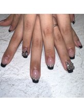 アヤネイルズ アンド アイラッシュ(AYA NAILZ.＆Eyelash)/黒フレンチ♪