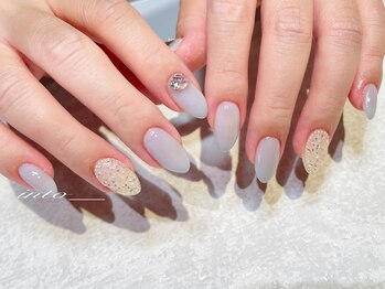 ネイルサロン イントゥ(into_)/ピクシーネイル 水色 ビジュー