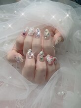 ブリー(Brille)/キラキラネイル