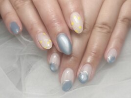 水色チェリーちぐはぐネイル
