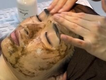 【剥離ナシ・痛みなし】エクソソームハーブピーリングで陶器肌へ