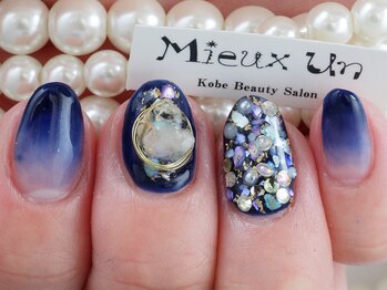 ミューアン(Mieux Un)/ネイビー天然石アート