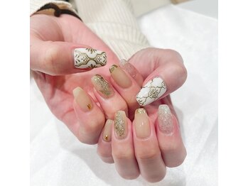 ヘアアンドネイル ミューズ 新浦安店(HAIR&NAIL MUSE)/タイル柄エスニック手描きアート