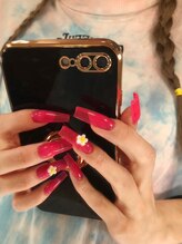 ミー(Me)/《ネイルデザイン》