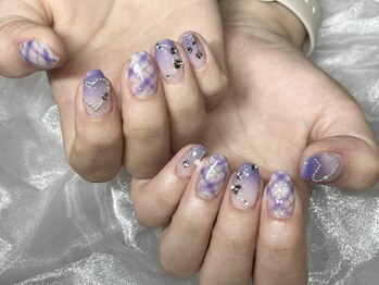 トランクイル(Tranquil)/推しカラーネイル
