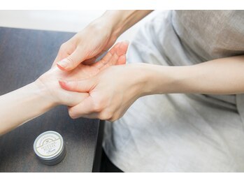 自爪ケア専門サロン イニュラ(inula)/ハンドマッサージ