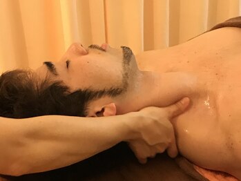 ブレスの森 自由が丘店/ヘッドブレス~デコルテ　メンズ