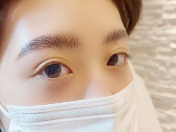 ユナリーズ オオサカ(YUNARY'S Osaka)/ハリウッドブロウリフト