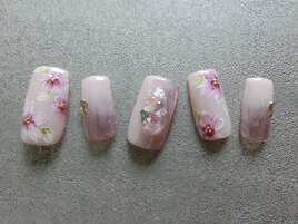 淡いシックな桜カラーの春ネイル