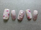 淡いシックな桜カラーの春ネイル
