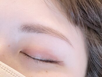 eyebrow salon by ecru【眉毛専門店】【7/7 NEW OPEN（予定）】の写真/【伊勢崎アイブロウ専門店】専門サロンだからこそのプロのスタイリングで理想の美眉に！垢抜け目元を実現◎