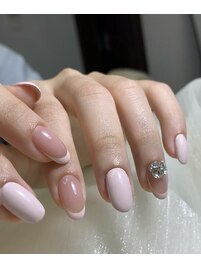 フレンチ×Vカットストーン