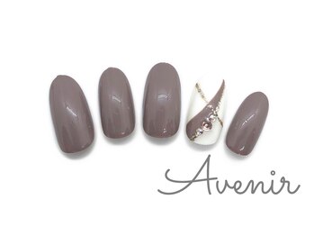 アヴィニール 表参道(Avenir)/シンプルライン　ネイル
