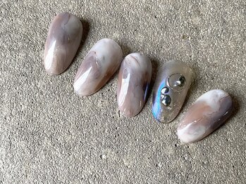 アロナ ネイルサロン アンド スクール(alona)/淡いカラーの大理石風ニュアンス