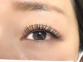 ベルエ(Bellee)の写真/【ダブルフラット80set★¥8400】キープ力抜群◎他のマツエクにはない「最高のモチ」を実現できるサロン☆