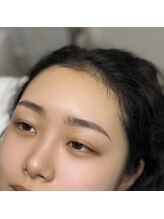 レアファースト/ハリウッドブロウリフト眉毛