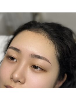 レアファースト/ハリウッドブロウリフト眉毛