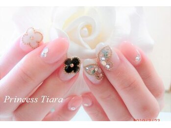 グランチュール(Grantulle)/蝶々ネイル