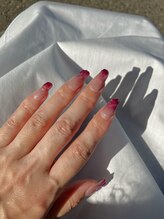 テテネイル(tete.nail)/大人のボルドー×ガラスストーン