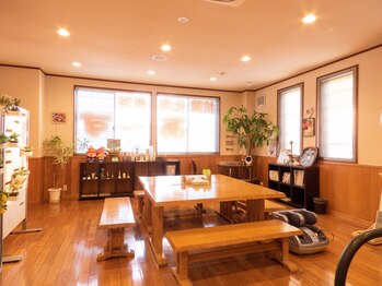 抗酸化陶板浴あ～す/内観（待合室）