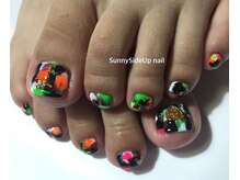 サニーサイドアップ ネイル(Sunny SideUp nail)/80s pop neon nails