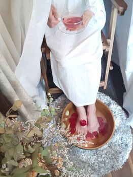 スイートローズ(Sweet Rose)の写真/貴方だけの贅沢プライベート空間で温活！身体の芯から温めて冷えを改善し代謝UP/血行促進/肌悩み改善◎