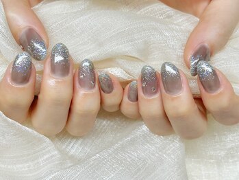 リノネイル(Lino Nail)/ラメグラデーション