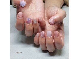 アシンメトリーニュアンスネイル