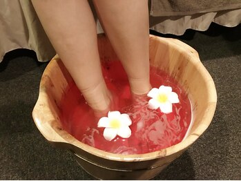 足癒(ASHI-yu)/【ぽかぽか足湯(フットバス)】