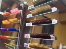 ブラウン/カラーエクステ多数取り扱い、初めての方にもおすすめ