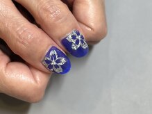 カイヤナイト(Nail Salon Kyanite)/キラキラ手描き桜デザイン♪