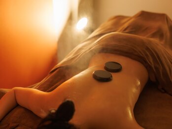 トリート(TREAT)/肩こり/リンパマッサージ/アロマ