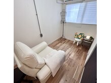 ヴィブリス 福岡店(VIBLISS)の雰囲気（まつ毛&フットネイルスペース。完全個室のプライベート空間♪）