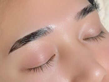 アイマニの写真/【眉毛はお顔の額縁！】毎日のお手入れが面倒なアイブロウもお任せ★お顔の印象を変えるならまずはコレ！