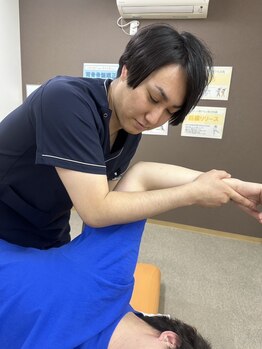 むげん整骨院鍼灸院 桃山大手筋/肩こり改善や肩甲骨の可動域拡大