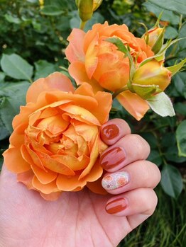 ネイルサロン プラティーン 国立(PLATINE)の写真/付け替えジェルオフ無料♪お爪の悩みに合わせた美しく魅せるデザインもお任せを☆《パラジェルmenuあり》