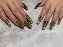 ゴールドのワンカラーネイル