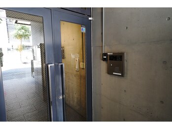 トコ(toko)/サロン入口