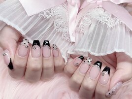 【Akari】黒フレンチネイル