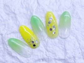 キラキラホロネイル