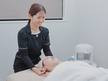 BeautyWellness salon FUL【毛穴/小顔/美肌/くすみ/シワ/リンパ/肩こり/よもぎ蒸し】/フェイシャル&ボディ